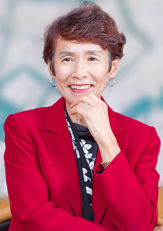石倉 洋子 氏