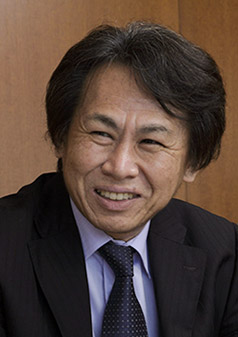 山本 修一郎 氏