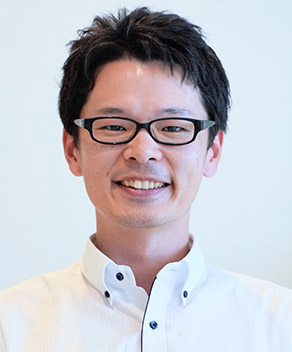 紀藤 佑允 氏