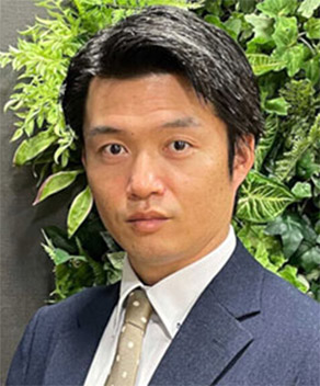 岩﨑 亮太 氏