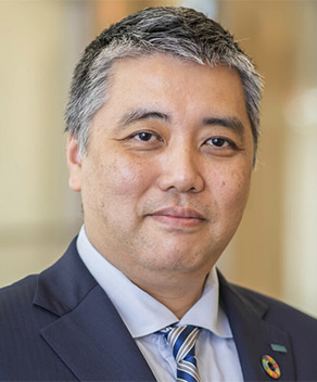 土井 剛 氏