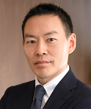 山崎 隆太 氏