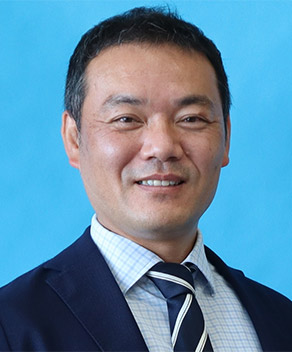 東 崇徳 氏