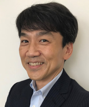 首藤 純 氏