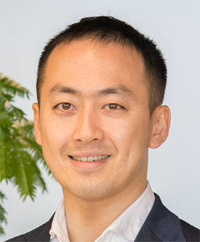 亀井 新太郎 氏