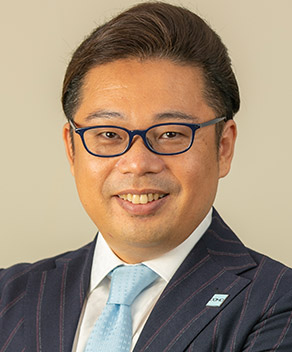 川崎 友和 氏