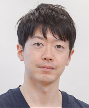 塚越 啓介 氏