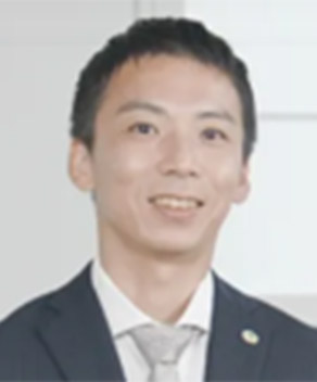 岡田 真 氏
