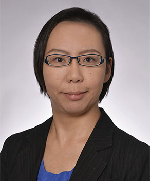 出口 朋子 氏