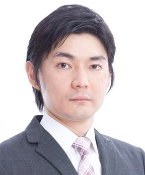 春日 誠 氏