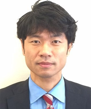 寺戸 洋平 氏