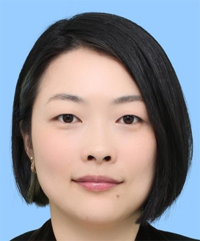 大波 智子 氏
