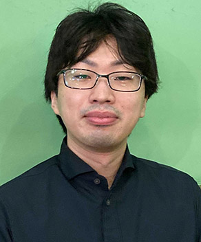 滑川 智也 氏