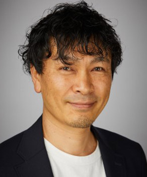 新庄 正己 氏