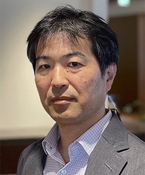 石井 トシオ 氏