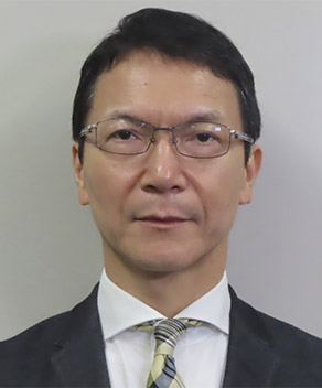 山本 実 氏