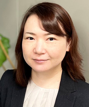 金 佐知子 氏
