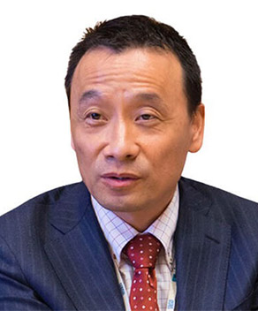 高原 徹 氏