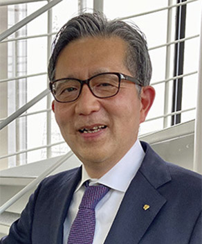 倉茂 基一 氏