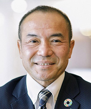 辻 高史 氏