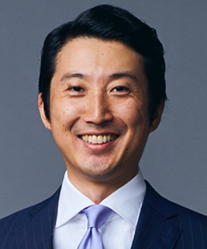 井上 靖英 氏