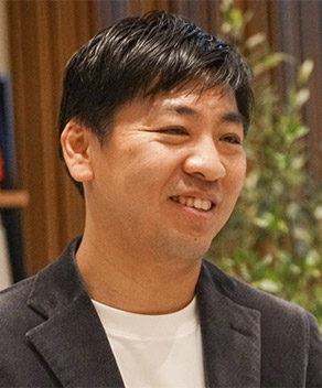 高橋 佳希 氏