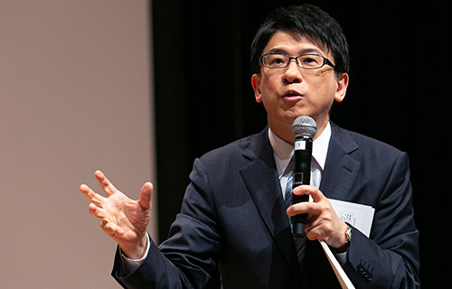 明治大学文学部 教授 齋藤 孝 氏
