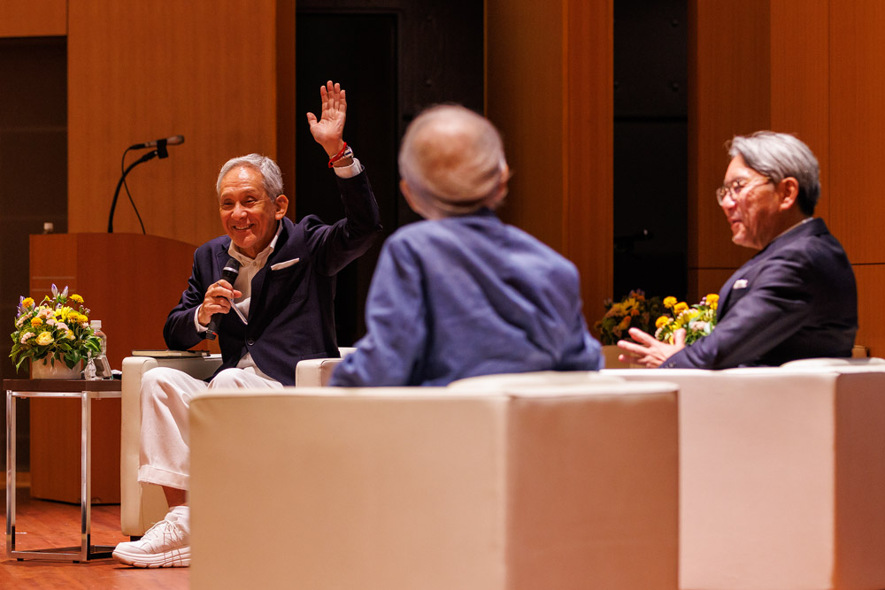 「特別LIVE鼎談!」の様子