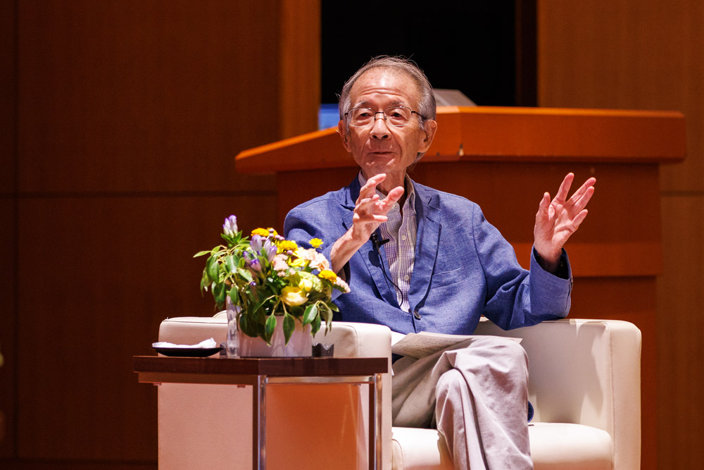 「特別LIVE鼎談!」の様子