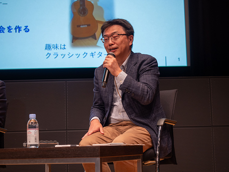 「<ダイアログセッション>最高技術責任者3名と議論!CTOの役割の再考」の様子
