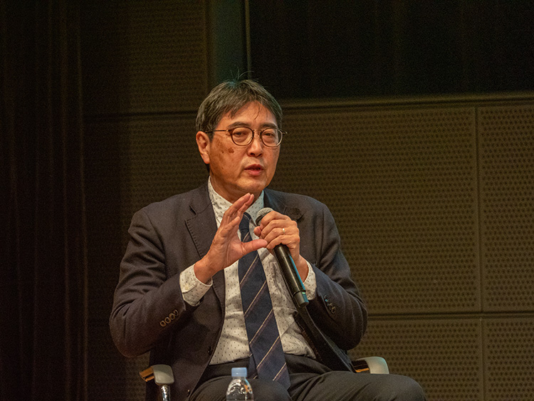 「<ダイアログセッション>最高技術責任者3名と議論!CTOの役割の再考」の様子