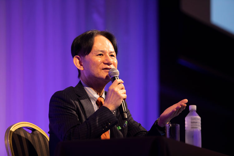 「基調講演」の様子