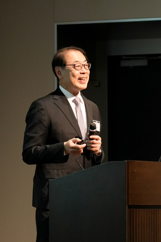 「基調講演」の様子